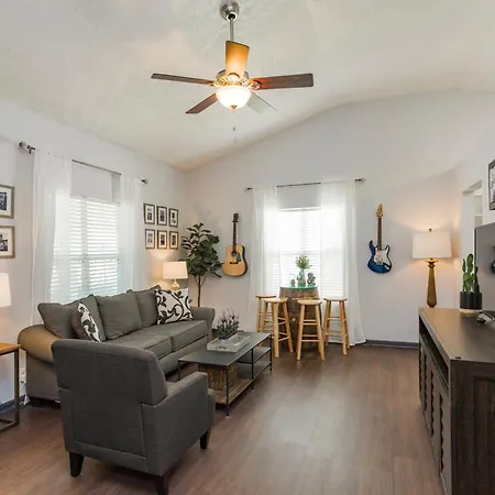 Looby Location- Charming 3Br Home 10 Min To Downtown
